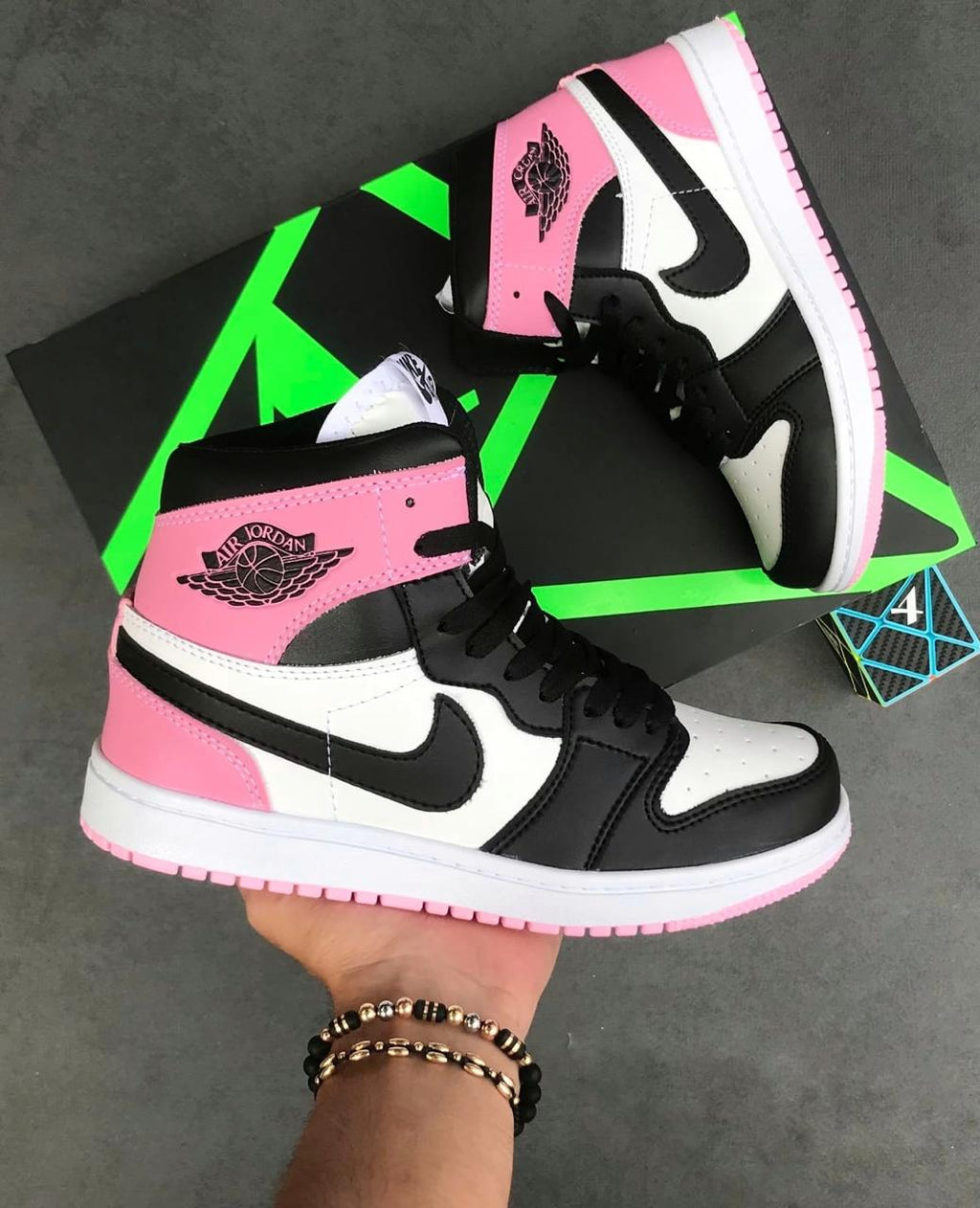 NIKE RETRO 1